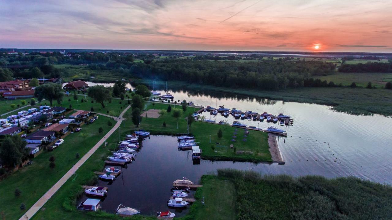 Hotel Ros Піш Екстер'єр фото